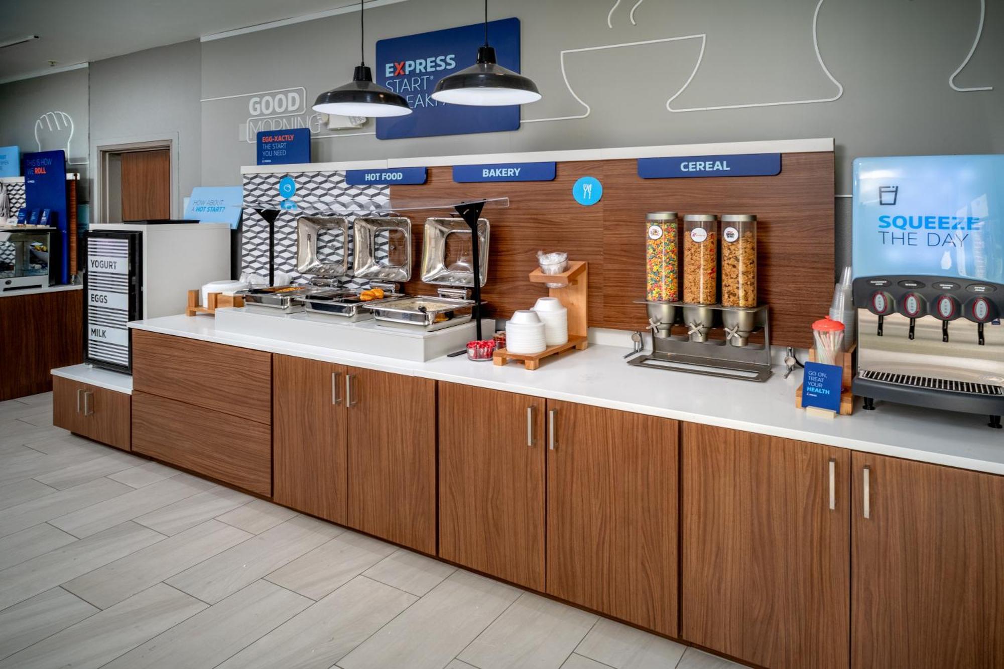 Holiday Inn Express & Suites Cross Lanes By Ihg Экстерьер фото