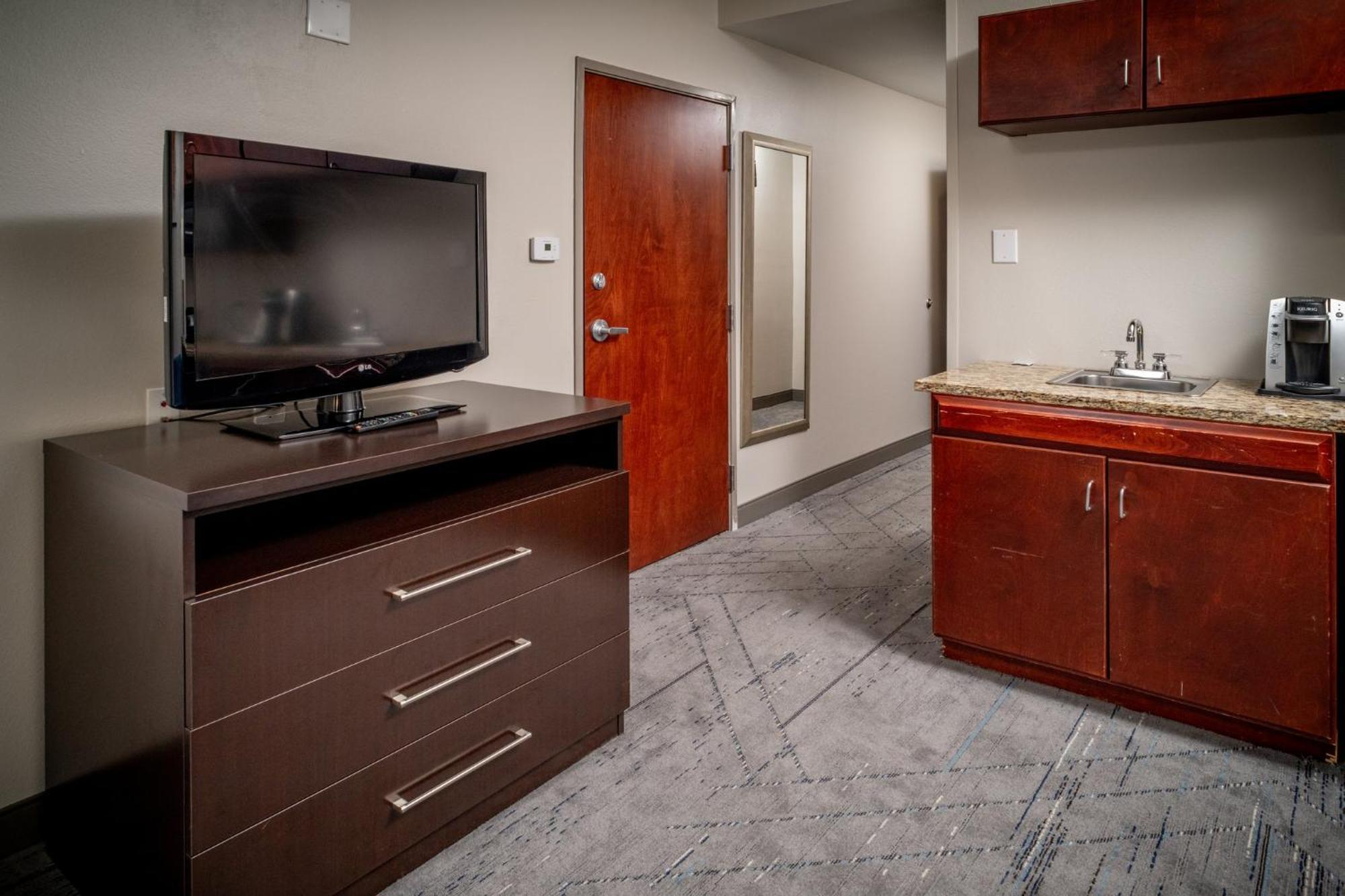 Holiday Inn Express & Suites Cross Lanes By Ihg Экстерьер фото