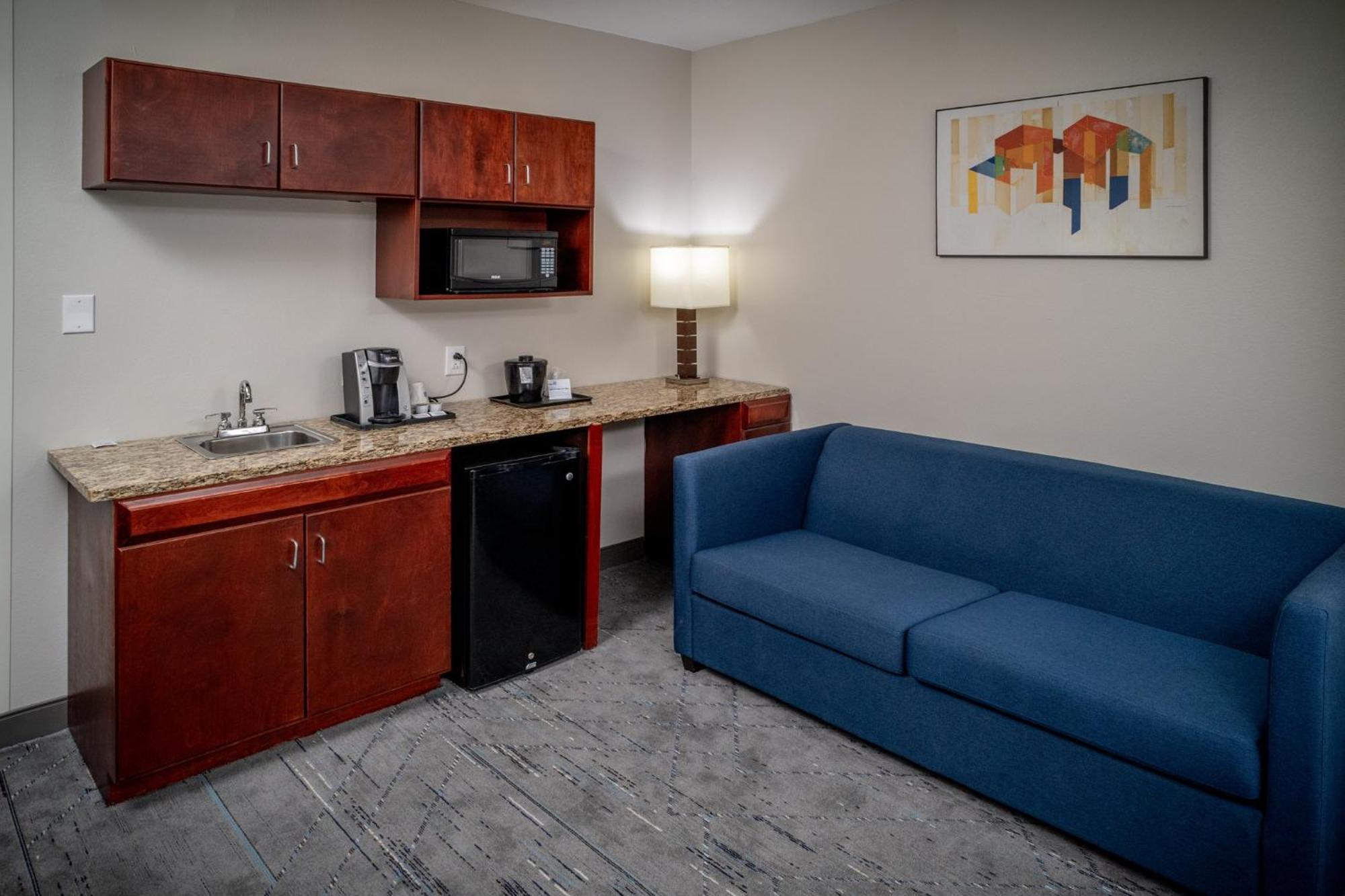 Holiday Inn Express & Suites Cross Lanes By Ihg Экстерьер фото